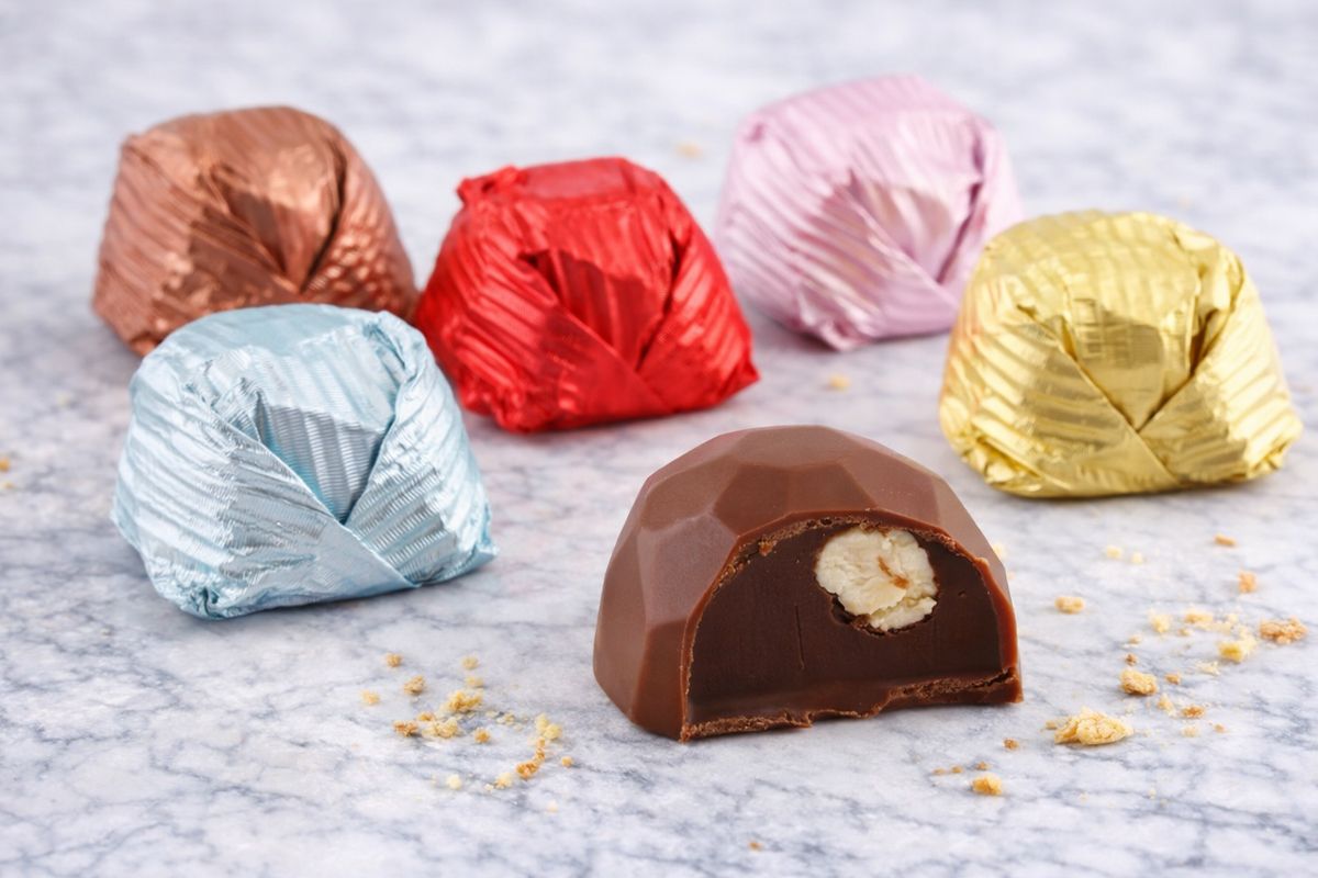 Klasik Sargılı Fındıklı Çikolata  Dökme